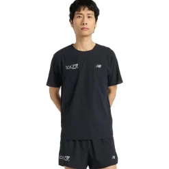 Hombre New Balance London Edition Race Day Ultra Light camiseta - SS25