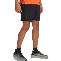 Hombre Under Armour Launch Elite 2-en-1 pantalones cortos de 18 cm
