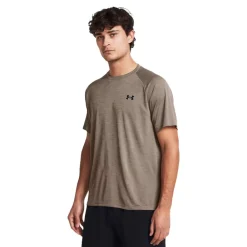 Hombre Under Armour Tech Textured T-Shirt - SS25